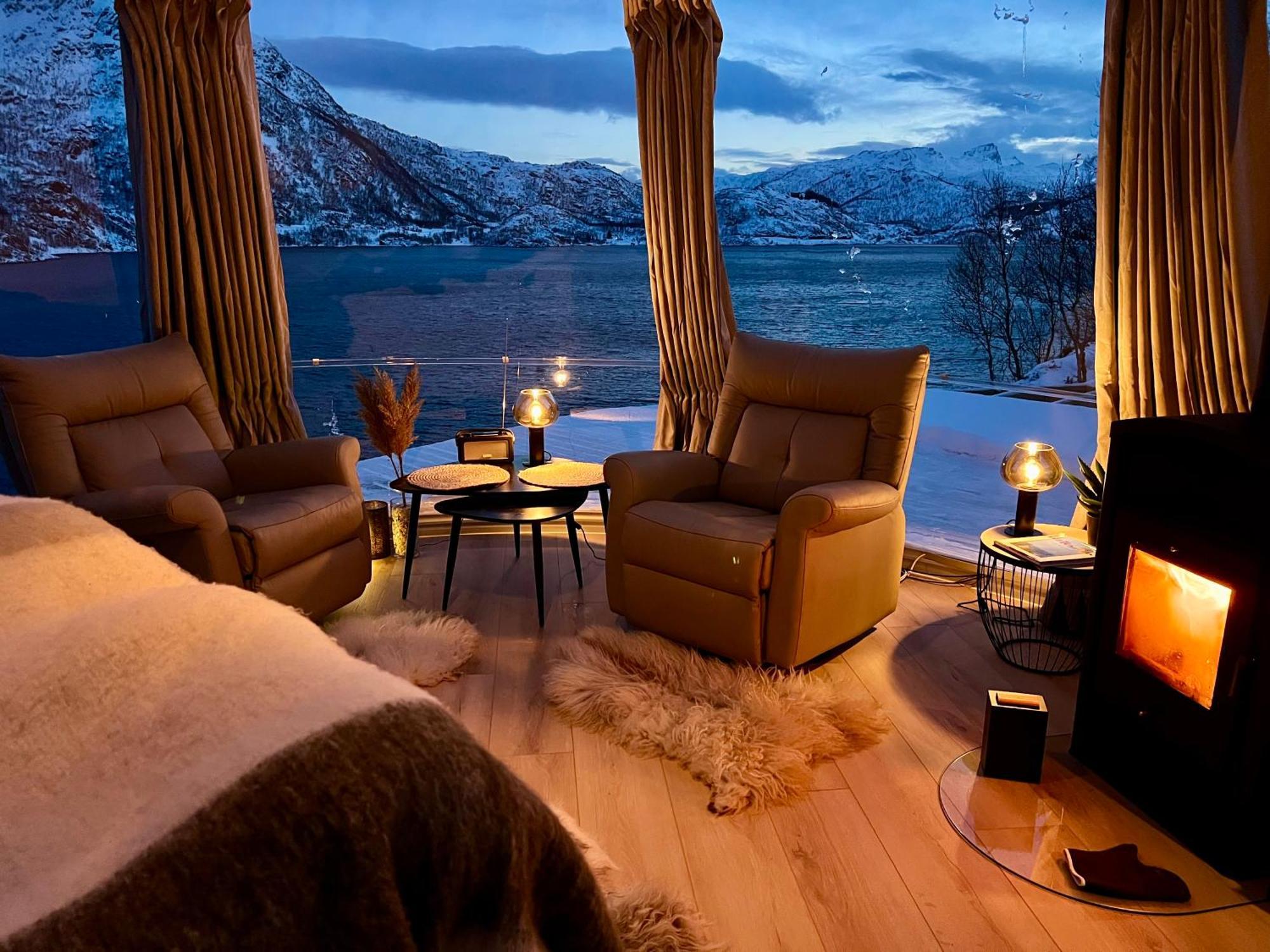 Campo de lujo Lofoten Glampingdome